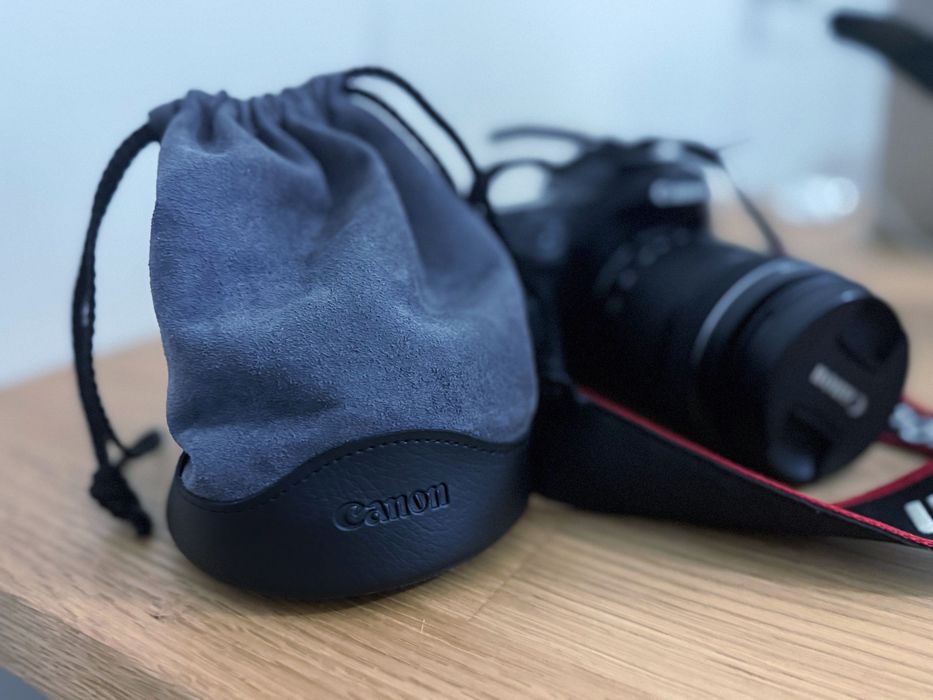 Canon EOS 70D + Objetiva Canon | 18-135mm STM | Caixa + Mala