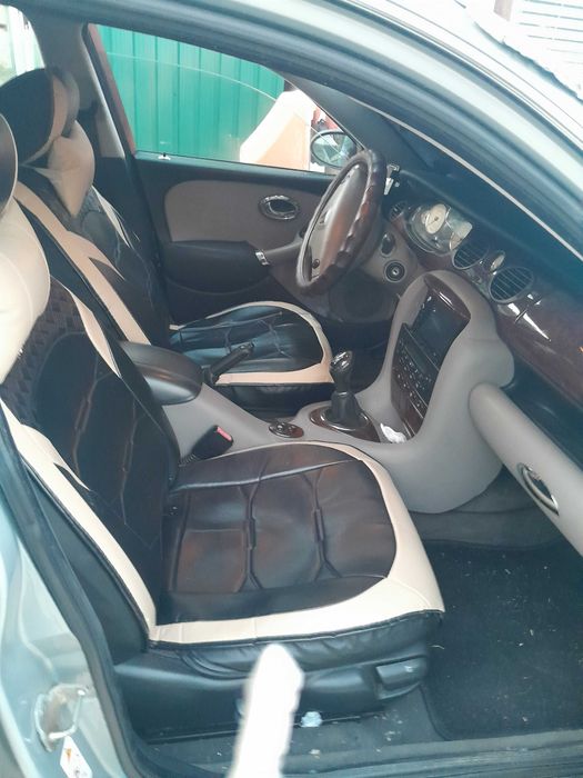 Rover 75 – Este clássico compacto de 1999 para venda
