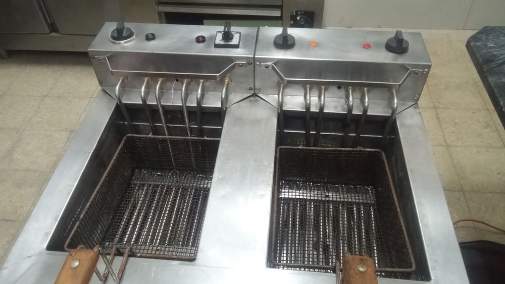 Fritadeira dupla industrial elétrica