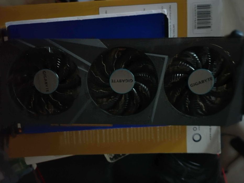 RX 6600 stan igła