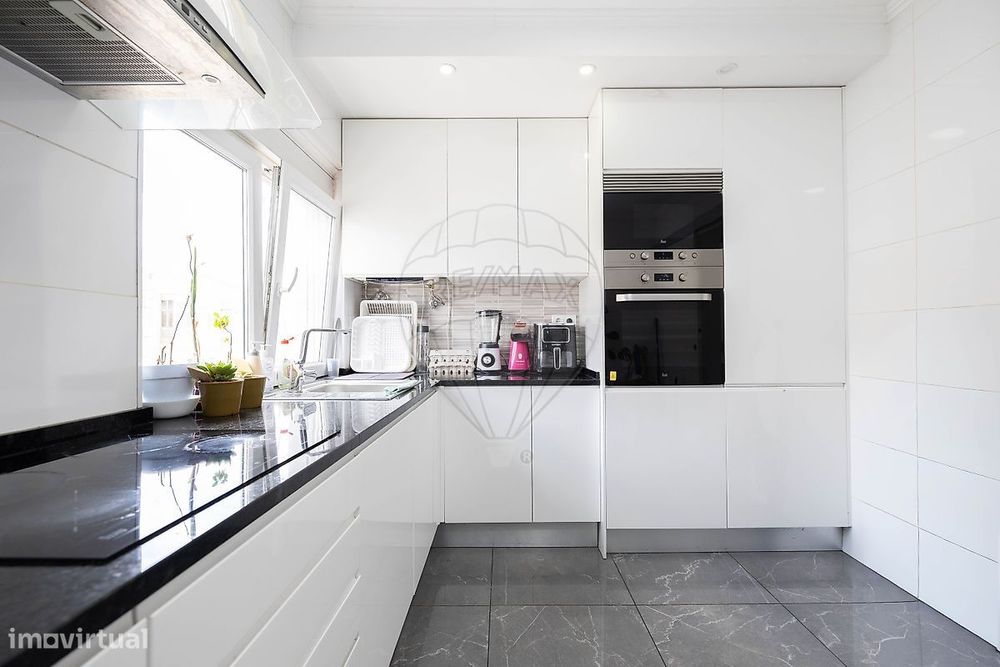 Apartamento T2 para venda — Odivelas, Lisboa