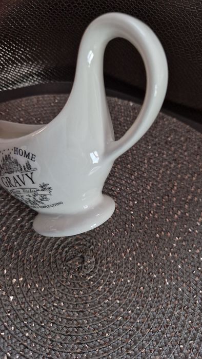 Sosjerka porcelanowa z serii Sweet Home