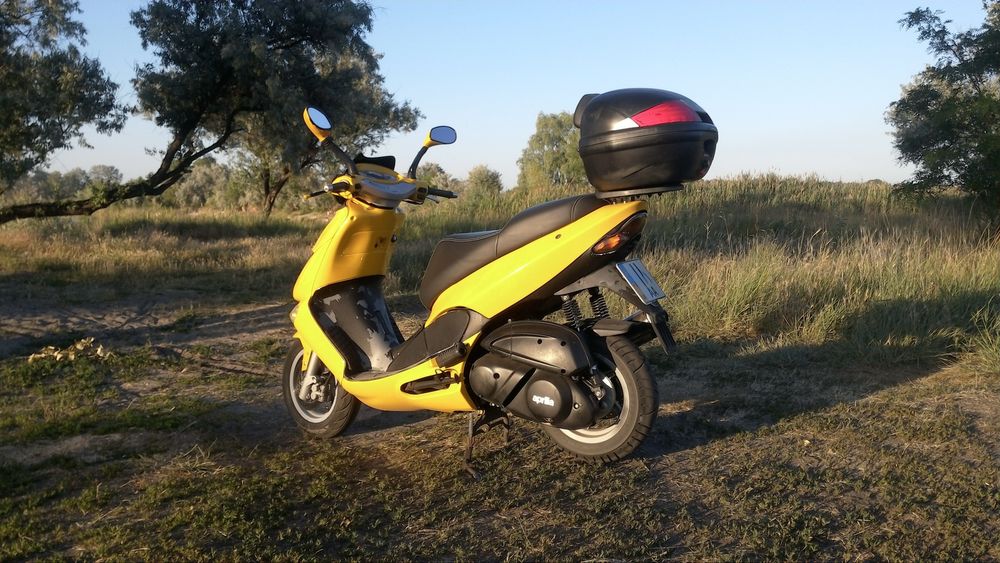 Априліа Леонардо 250 скутер Aprilia Leonardo