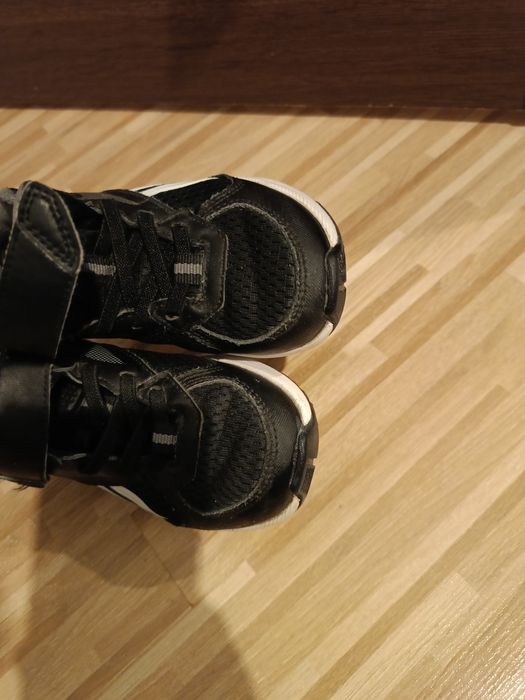 Buty chłopięce Reebok 27