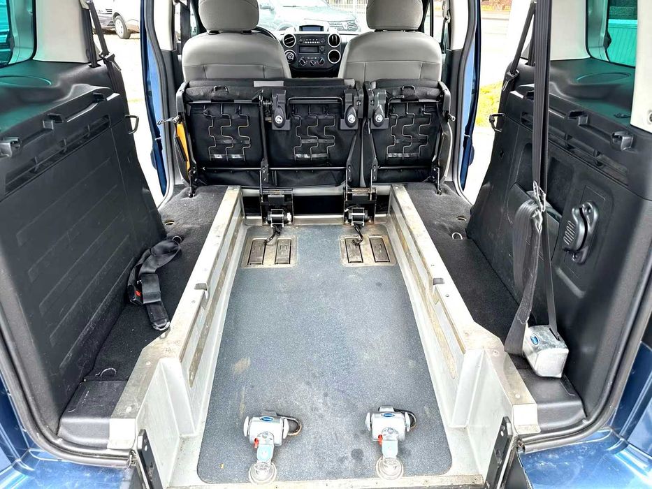 Berlingo BlueHDi 100 TPMR ETG6, Rampa Cadeira de Rodas, Homologação DUA, IPO válida, Garantia 18M, Profissional
