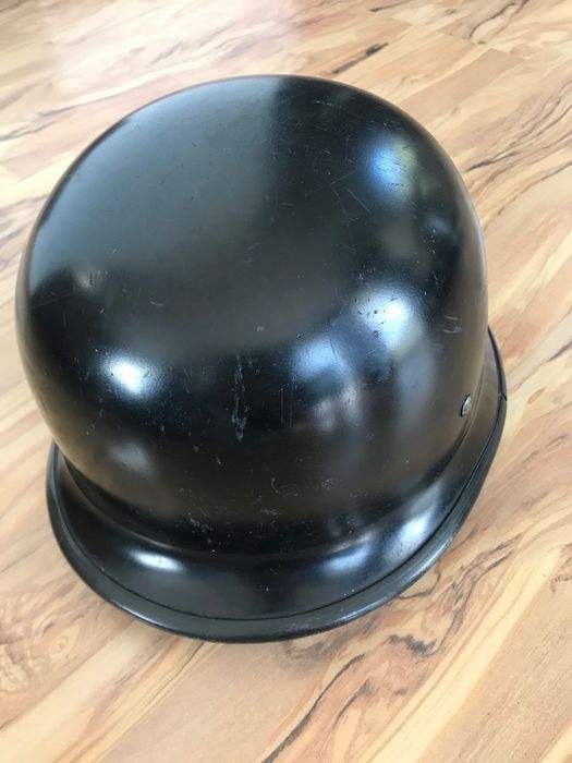 Kask motocyklowy orzeszek