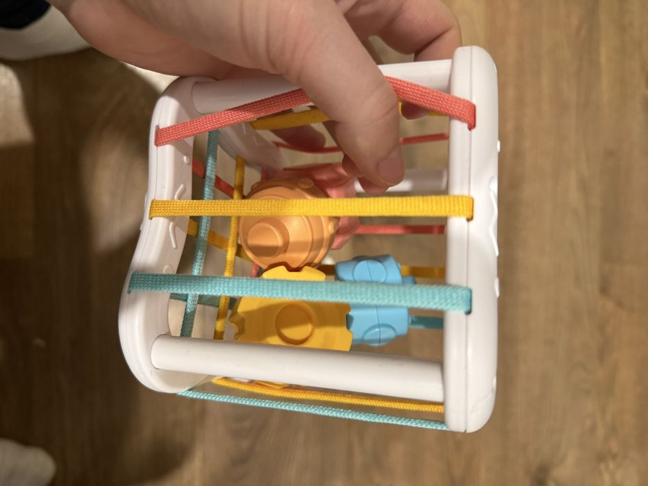 Продам набір іграшок від 9 до 18 міся