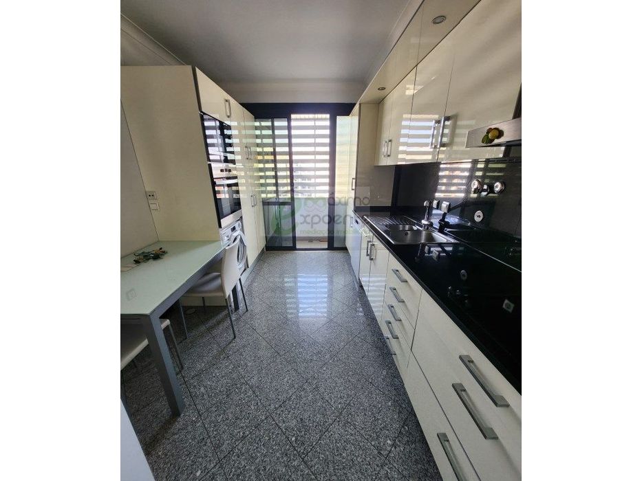 Apartamento T2 - 5ºandar Parque das Nações