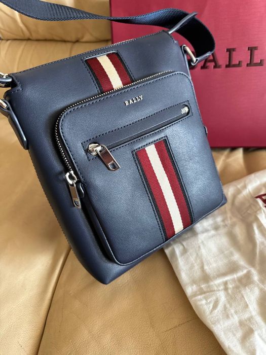 Кожаная сумку Bally