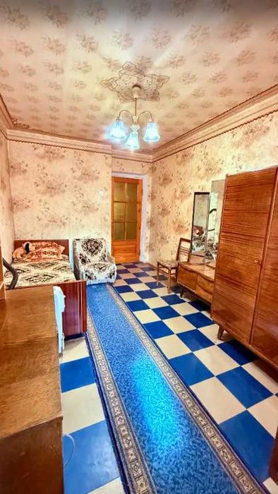 Продам 3-комнатную квартиру в начале проспекта Слобожанский (Правда)