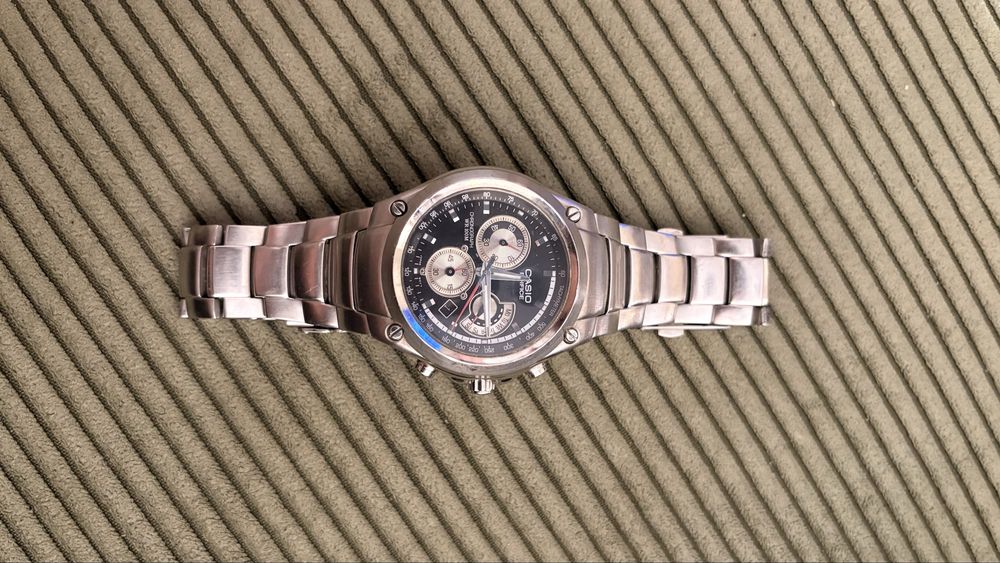 Vendo relógio Casio Edifice EF-507D-1AVDF