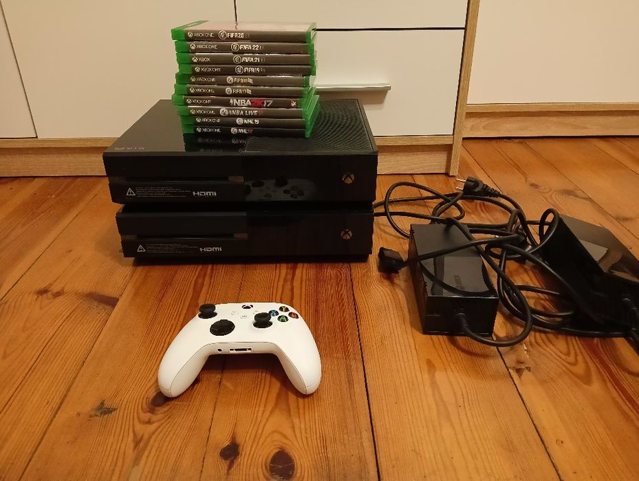 REZERWACJA  2x Konsola Xbox one + gry + pad