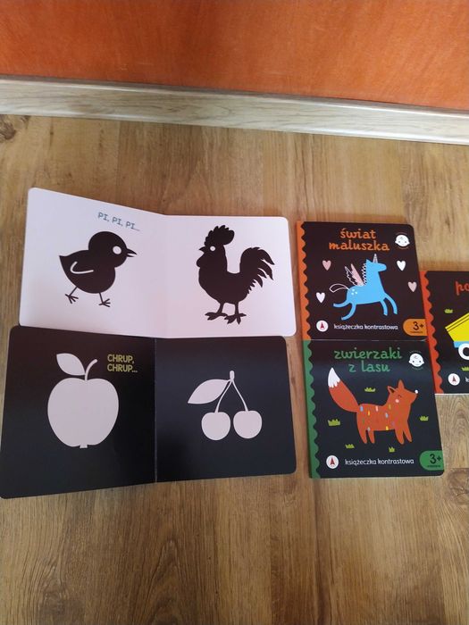 Zestaw książeczek i kart kontrastowych