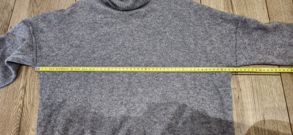 Sweter z golfem 100%kaszmirowy M