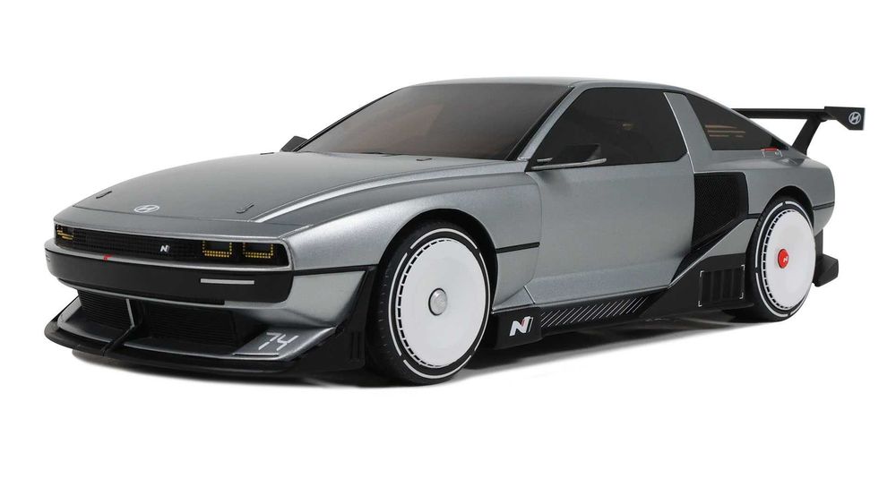 Model 1:18 Otto Hyundai N Vision 74 2022 silver OT493