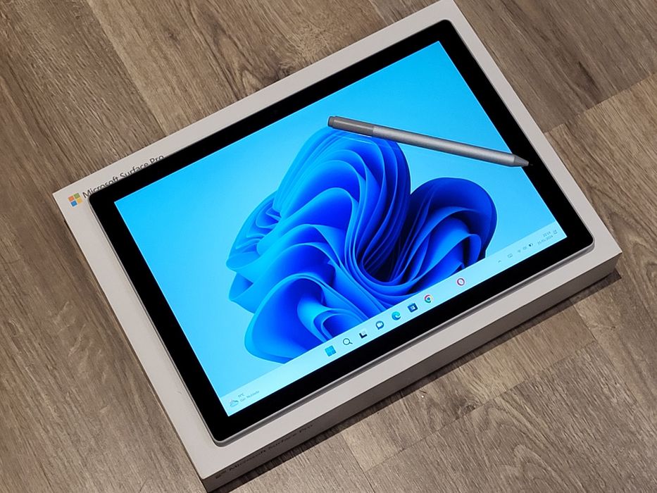 Microsoft Surface Pro 6 Platinum I5 8GB 256GB