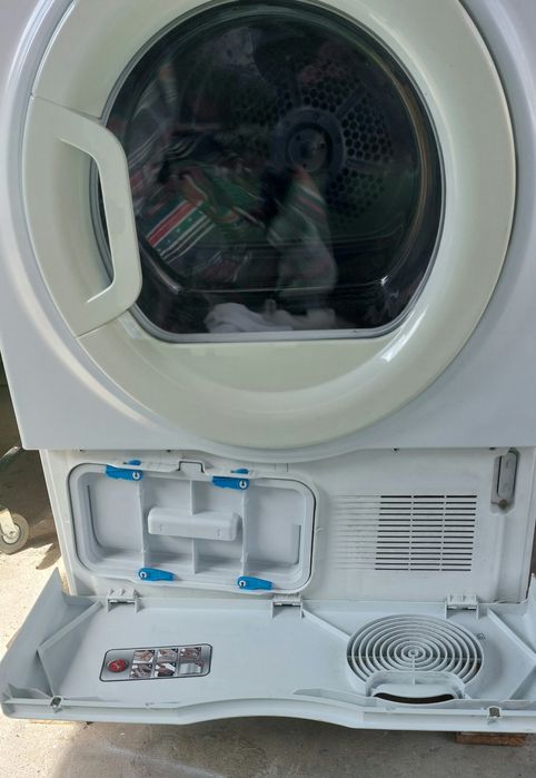 Máquina de secar roupa Hotpoint Ariston 8 kg bomba de calor