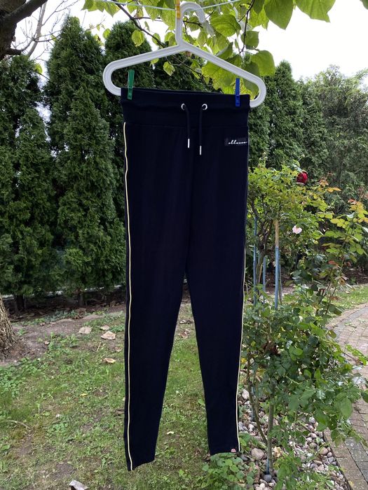 Legginsy sportowe/ prążkowane/ czarna/black nowe bez metki ellesse 40L