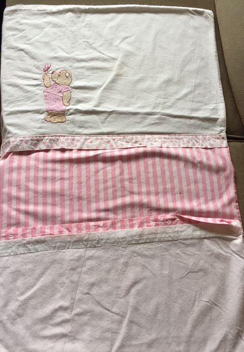 Roupas de berço bebé