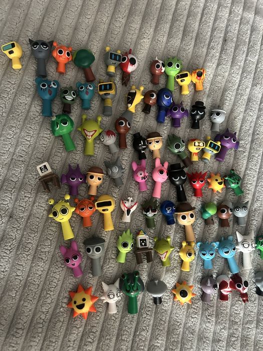 Спрункі фігурки 69 шт.