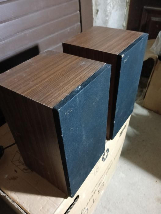 Kolumny UNITRA do renowacji