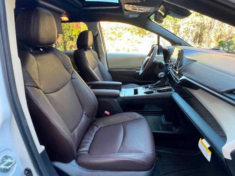 2024 Toyota Sienna
