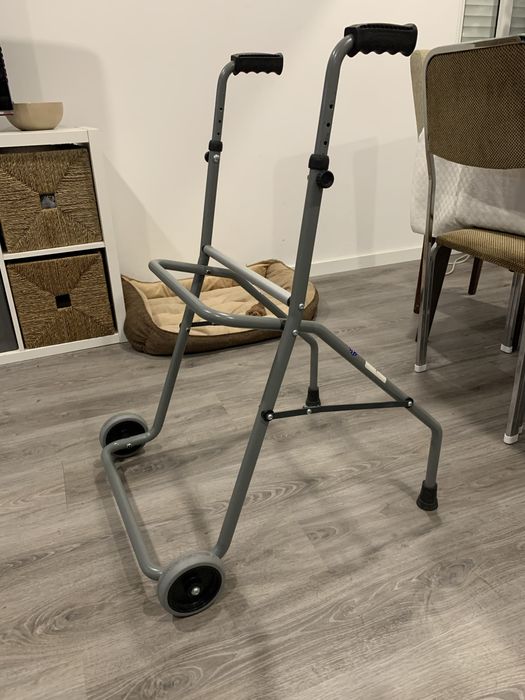 Andarilho para idoso