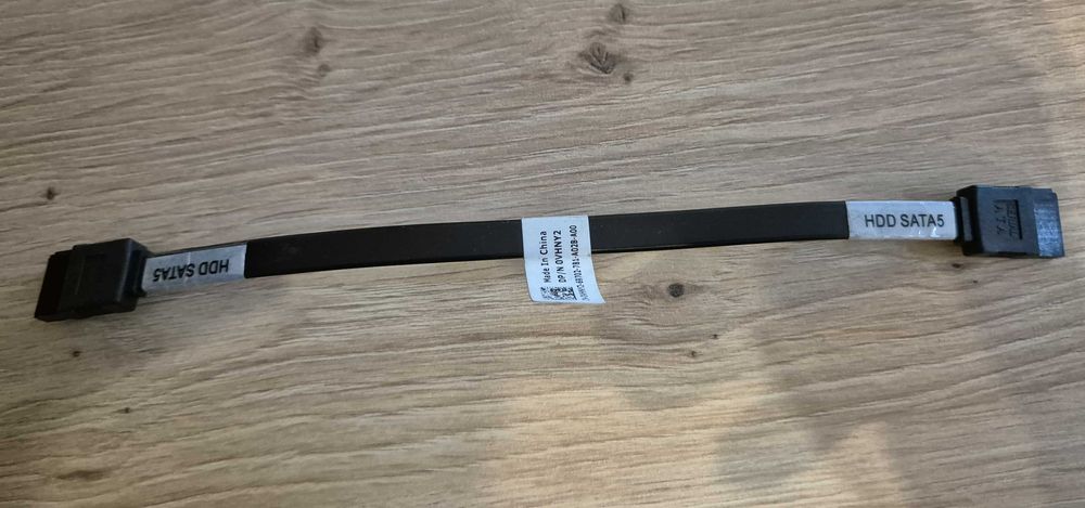 Kabel SATA do PC dysku SSD lub HDD 3,5" 2,5" uniwersalny krótki czarny