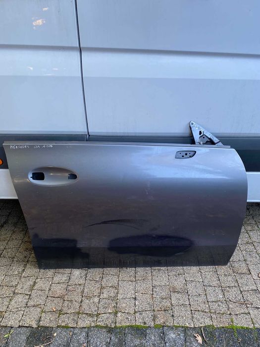 Mercedes CLA A118 Drzwi Przednie Prawe