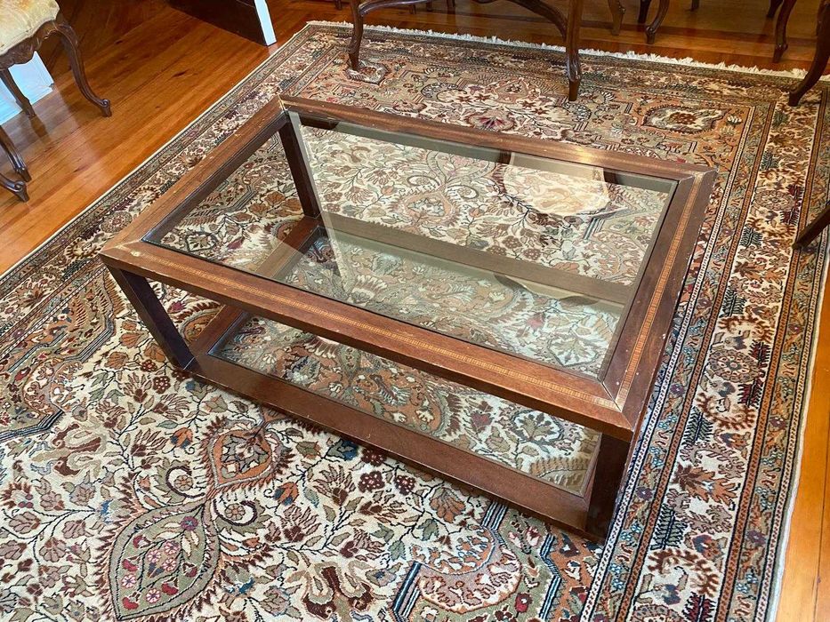 mesa clássica de sala