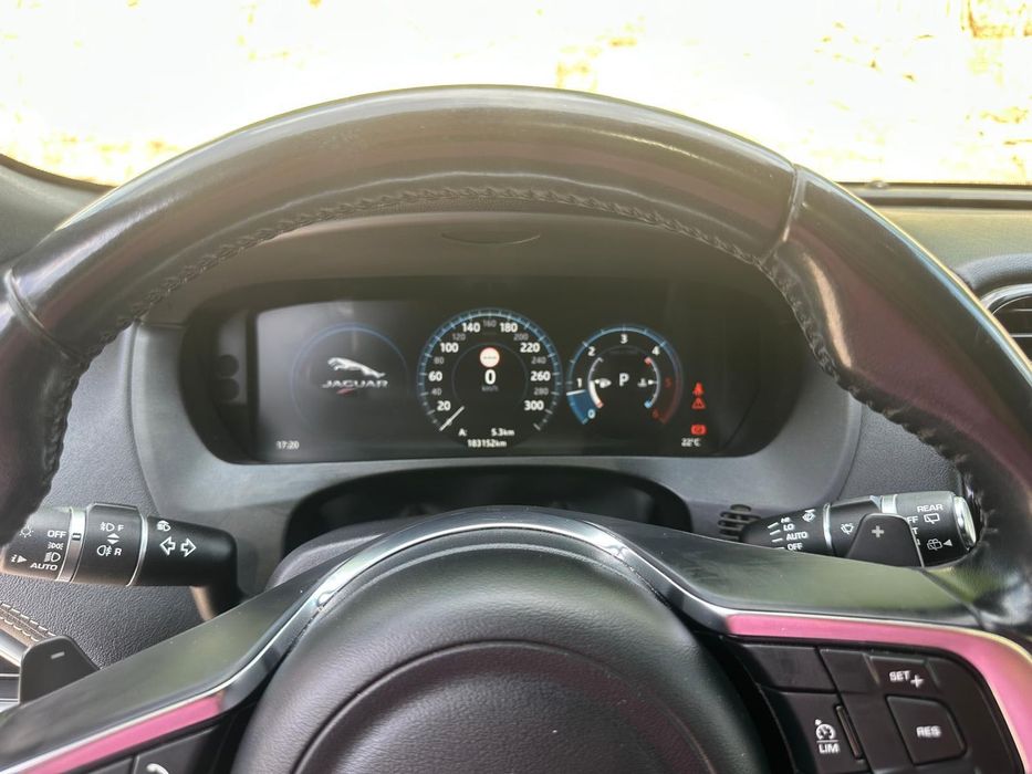 Jaguar F-Pace 2.0 i4D R-Sport AWD Aut.