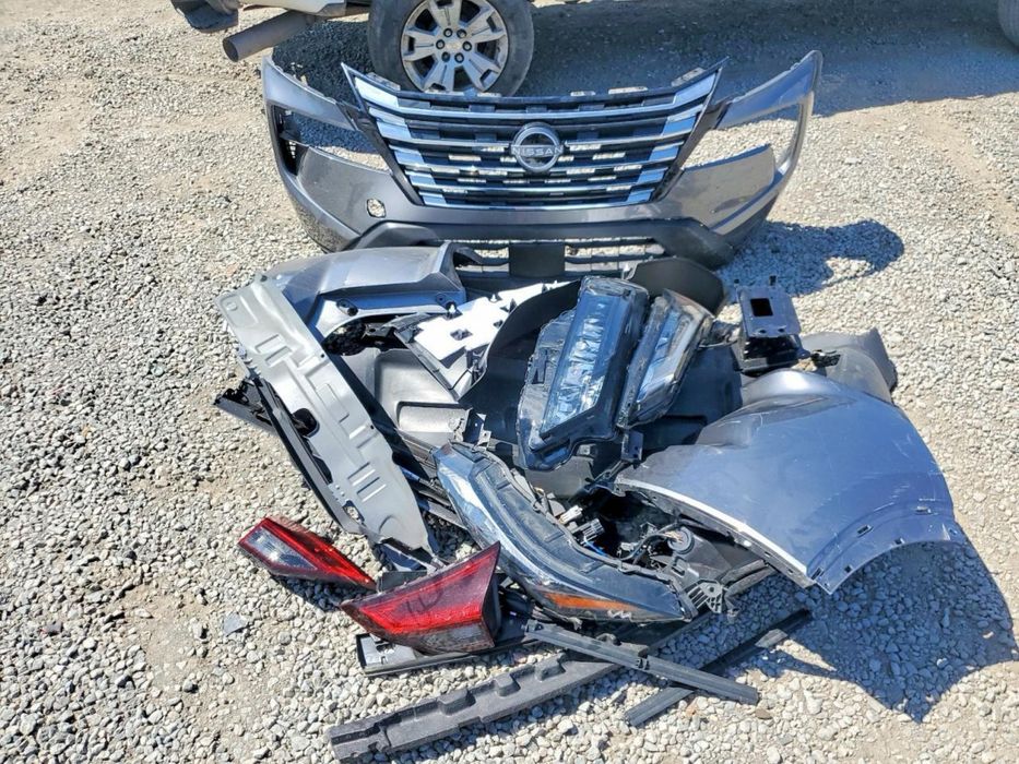 Nissan rouge t33 авто в дорозі до України