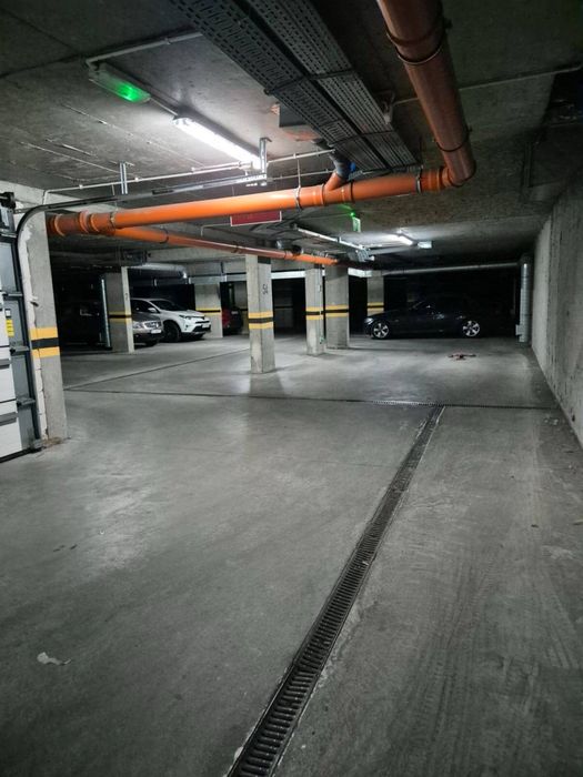Miejsce postojowe 100 metrów do PKP Kilińskiego 35 - Widok 4