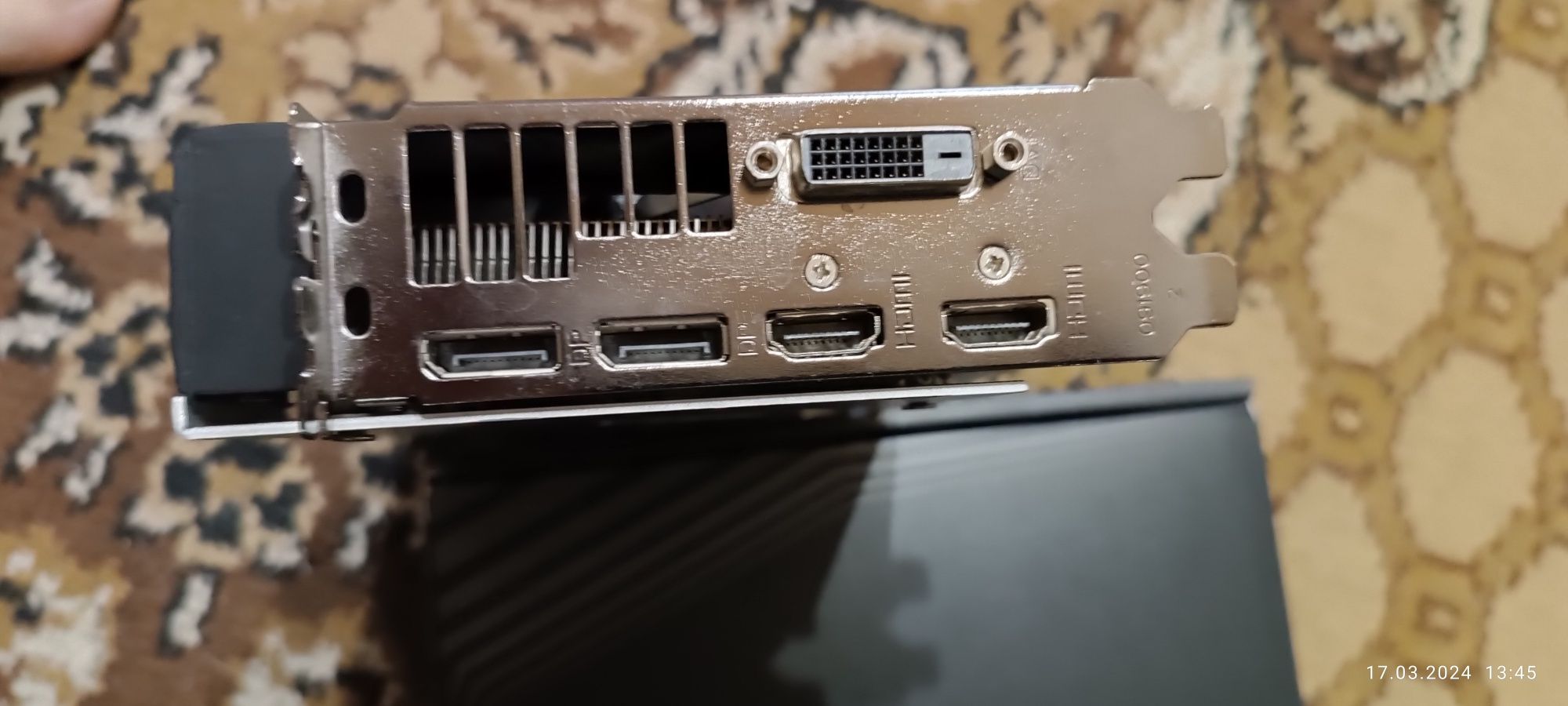 Radeon RX 570 4 gb: 2 000 грн. - Комплектуючі та аксесуари Броди на Olx