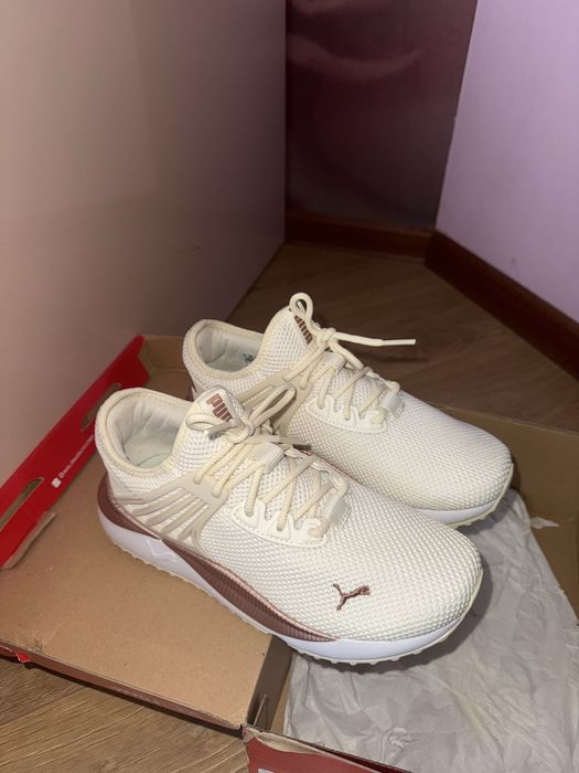 Кросівки puma жіночі НОВІ абсолютно