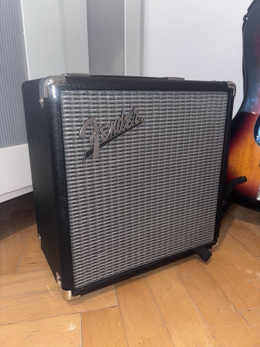 Gitara basowa squier