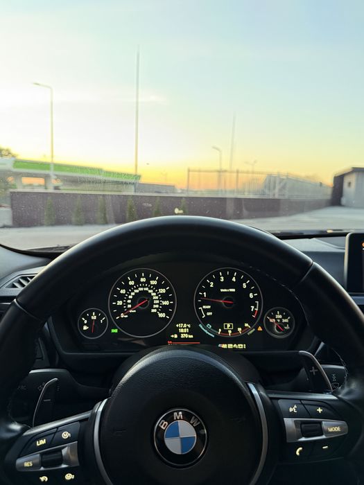 BMW f30 2012 328i задній привід