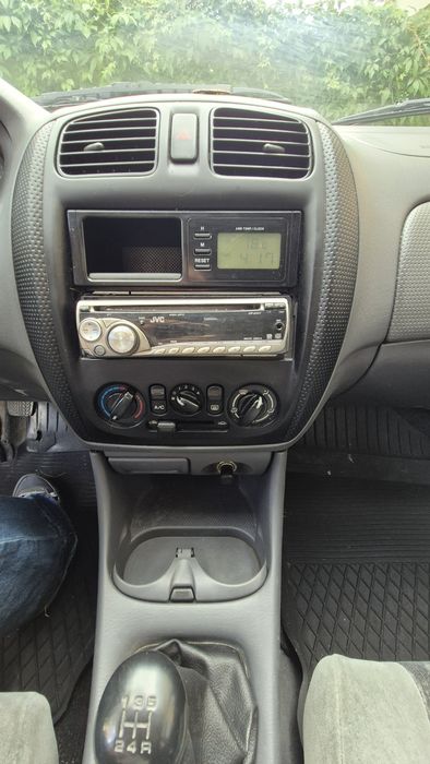 Sprzedam Mazda 323F