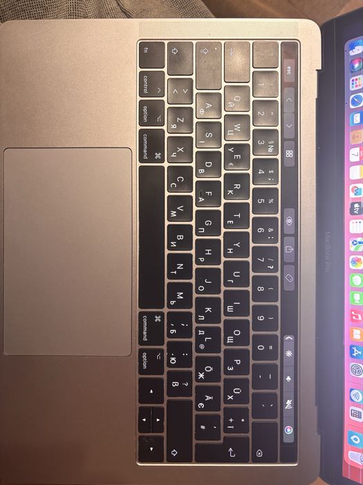Macbook  A 1706 б/у