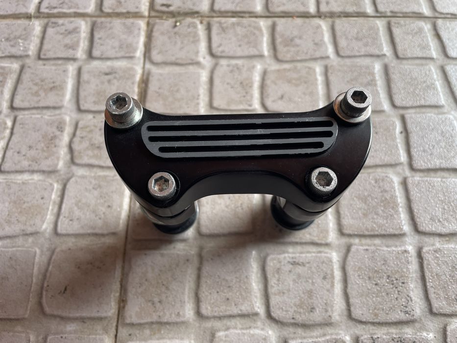 Diverso material Harley Davidson Sportster