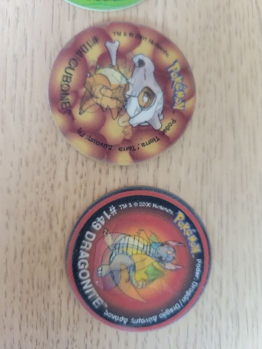 Coleção de Tazos Pokémon 2 – 54 peças (46 normais + 8 holográficos)