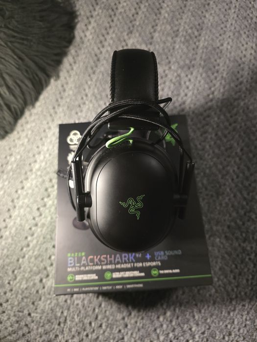 Razer BlackShark V2 + USB Sound Card64284593896706122