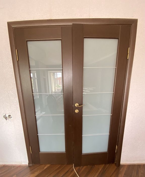 Продам міжкімнатні двері, 2 шт (двостулкові), б/у