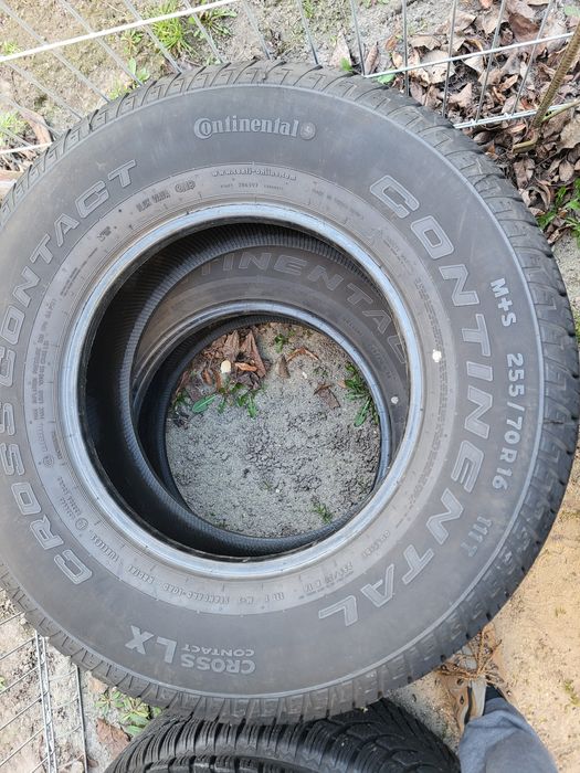 Komplet 4x opon Continental  255/70 R16 w idealnym stanie . Jak nowe