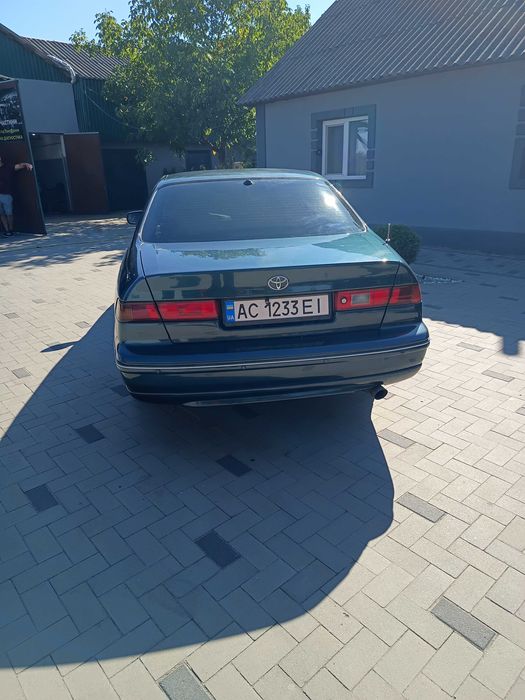 Легковий автомобіль