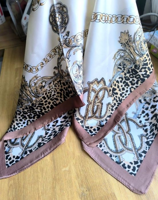 Nowa z jedwabiu jedwab Apaszka chusta 70 x 70