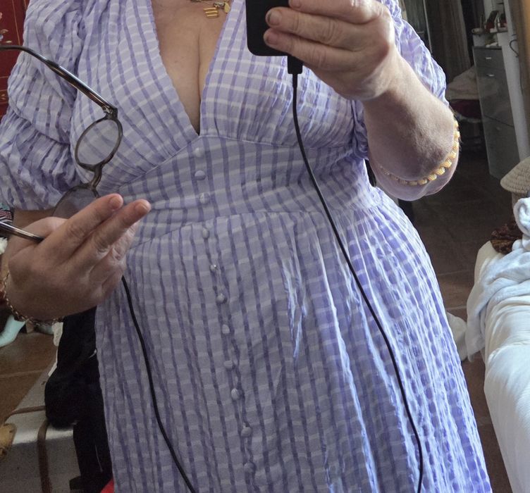 Vestido de senhora de verão xadrez azul claro alilasado