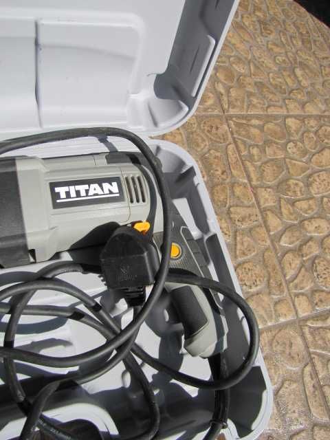 Titan TTB872SDS Elektryczna młotowiertarka wiertarka SDSPLUS