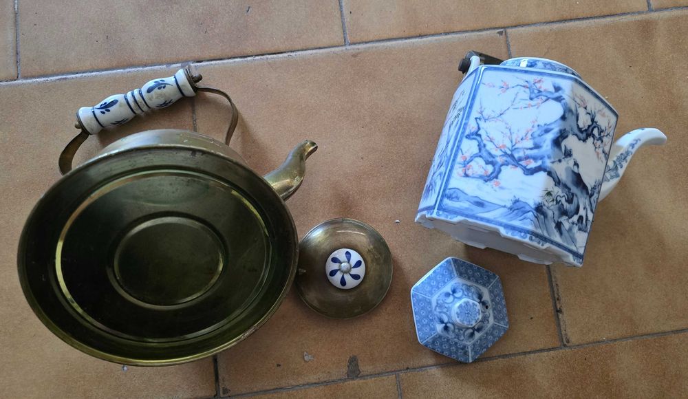Bule cobre e vasos