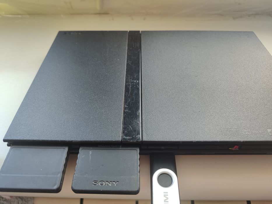 Sony PlayStation 2 Slim